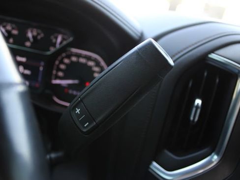 Used 2019 GMC Sierra 1500 AT4 w/ Driver Alert Package I AWD/4WD image 11