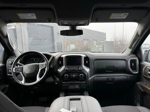 Used 2021 Chevrolet Silverado 1500 LT Trail Boss w/ Bed Protection Package image 11