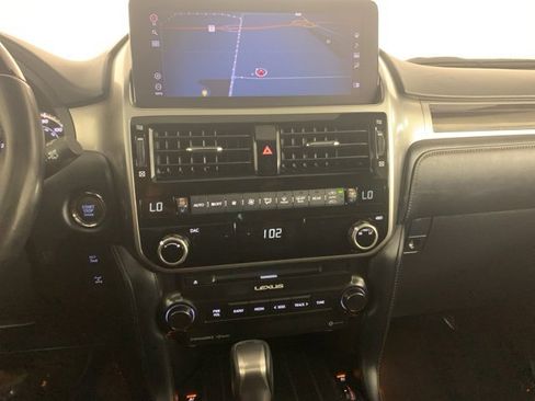 Used 2023 Lexus GX 460 Premium w/ Premium Package image 13