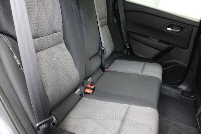 Certified 2026 Nissan Rogue SV FWD image 19