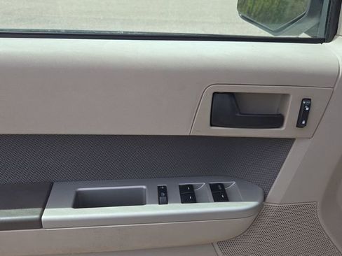 Used 2010 Ford Escape 4WD Hybrid image 13