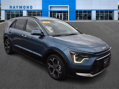 Used 2023 Kia Niro SX Touring