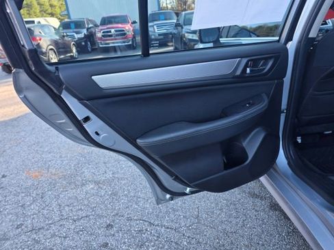 Used 2015 Subaru Legacy 2.5i Premium image 16