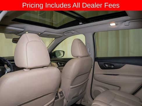 Used 2016 Nissan Rogue SL w/ SL Premium Package AWD/4WD image 9