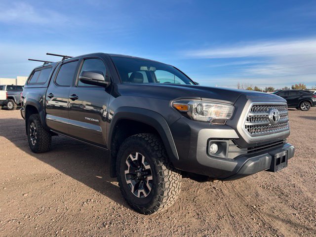 Used 2017 Toyota Tacoma TRD Pro AWD/4WD image 8