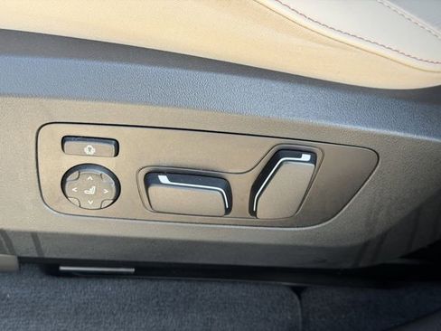 Certified 2025 BMW X3 xDrive30i w/ Premium Package image 18