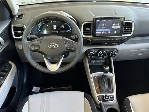 New 2026 Hyundai Venue SEL FWD image 24