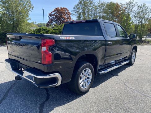 Used 2024 Chevrolet Silverado 1500 LT AWD/4WD image 7