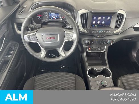 Used 2024 GMC Terrain SLE AWD/4WD image 25