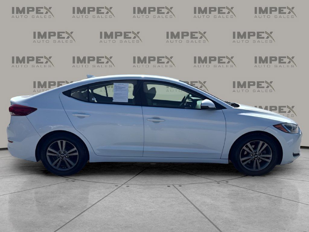 Used 2017 Hyundai Elantra SE FWD image 6