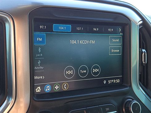 Used 2019 Chevrolet Silverado 1500 LT w/ Texas Edition image 17