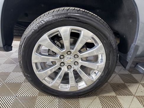 Used 2019 Chevrolet Silverado 1500 High Country w/ Technology Package image 30