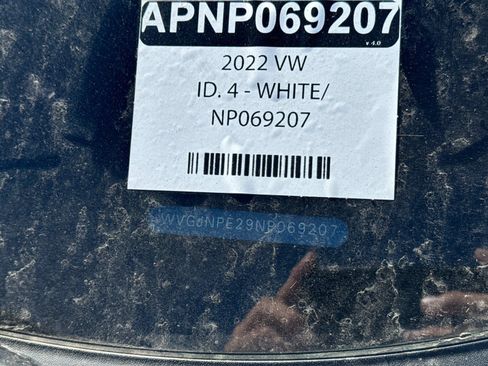 Used 2022 Volkswagen ID.4 Pro AWD/4WD image 3