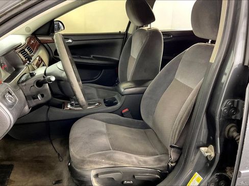 Used 2011 Chevrolet Impala LS FWD image 22