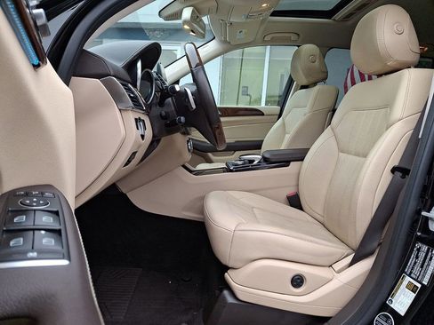 Used 2017 Mercedes-Benz GLS 450 4MATIC image 13