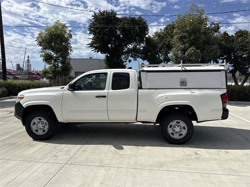 Used 2021 Toyota Tacoma SR image 6