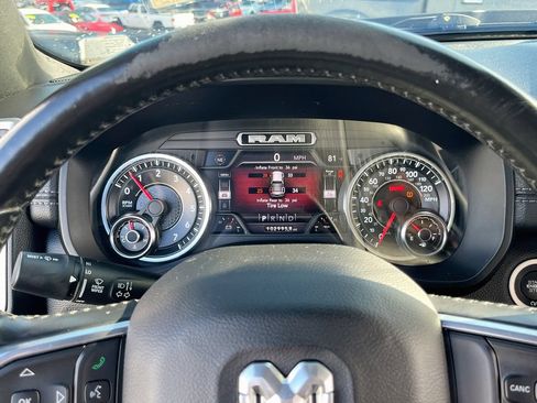 Used 2021 RAM 1500 Laramie AWD/4WD image 12