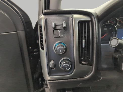 Used 2018 Chevrolet Silverado 1500 LT w/ All Star Edition AWD/4WD image 10