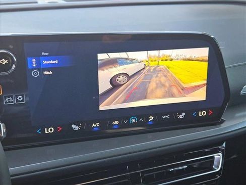 New 2026 Chevrolet Traverse LT w/ Midnight/Sport Edition image 13