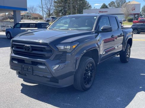 Used 2024 Toyota Tacoma SR5 RWD image 7