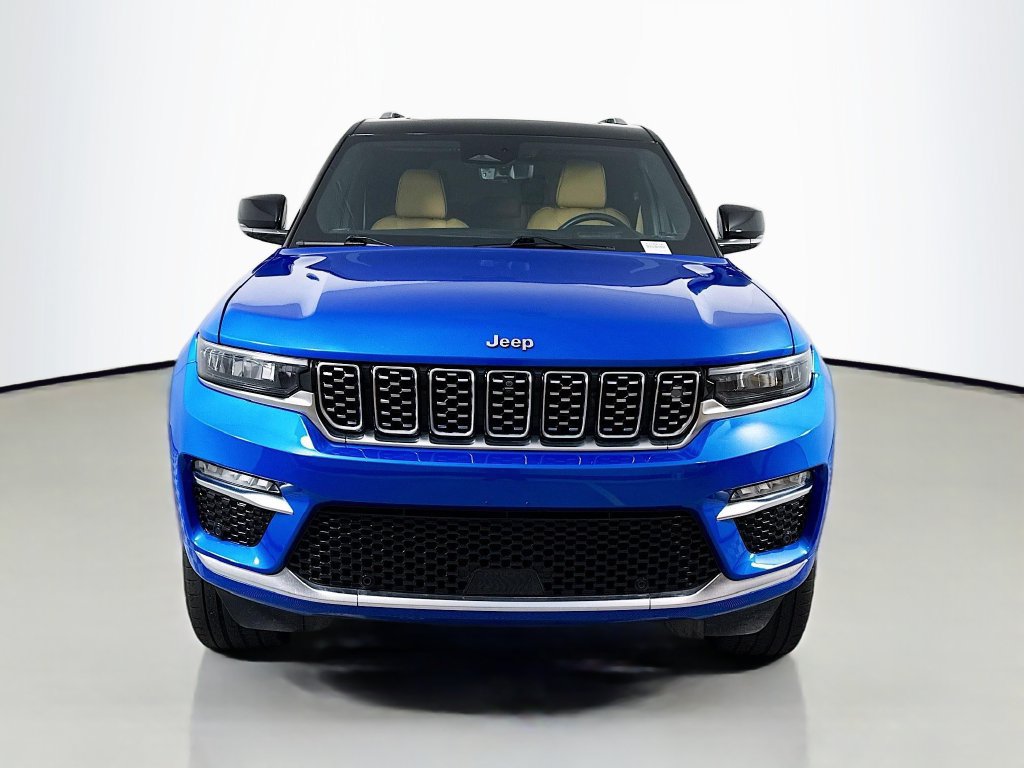 Used 2024 Jeep Grand Cherokee Summit AWD/4WD image 2