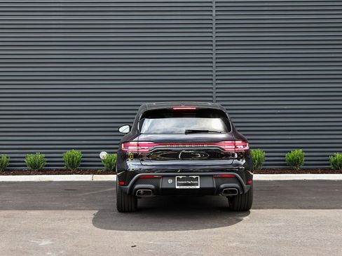 New 2026 Porsche Macan image 6