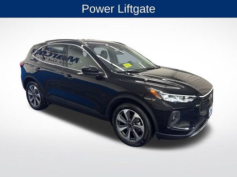 Certified 2025 Ford Escape Platinum AWD/4WD image 8