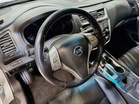 Used 2018 Nissan Altima 2.5 SL FWD image 11