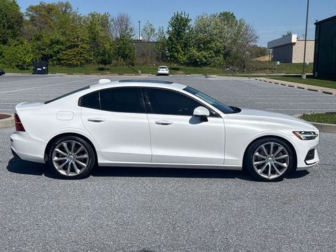 Used 2021 Volvo S60 T6 Momentum w/ Premium Package AWD/4WD image 8