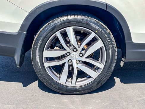 Used 2018 Honda Pilot Touring image 10