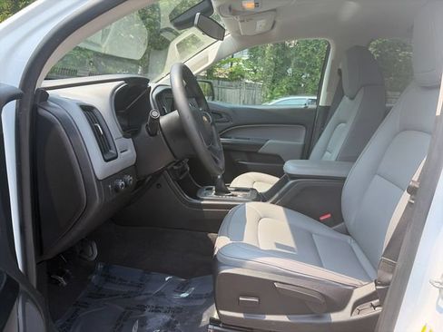Used 2022 Chevrolet Colorado W/T w/ WT Convenience Package AWD/4WD image 19