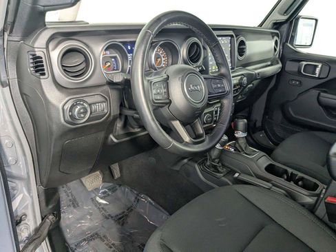 Used 2021 Jeep Gladiator Sport AWD/4WD image 13
