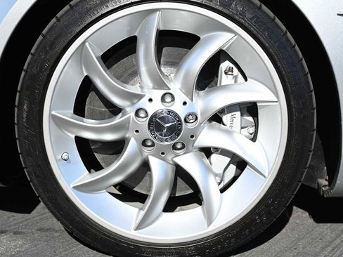 Used 2006 Mercedes-Benz SLR COUPE 2D image 10