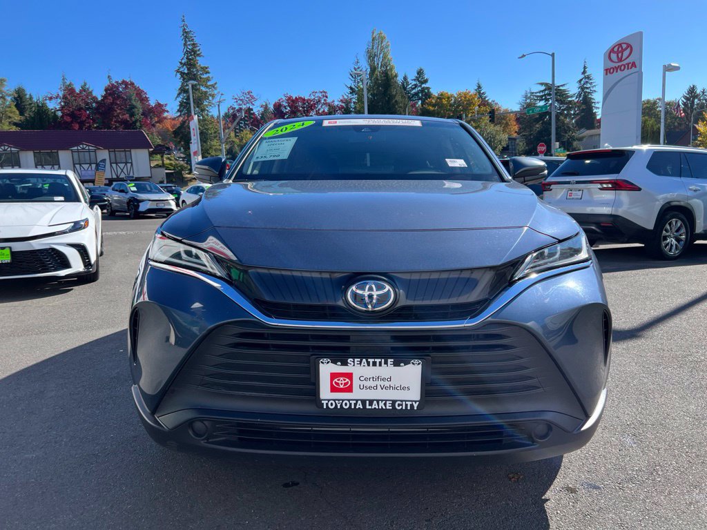 Certified 2024 Toyota Venza LE AWD/4WD image 2