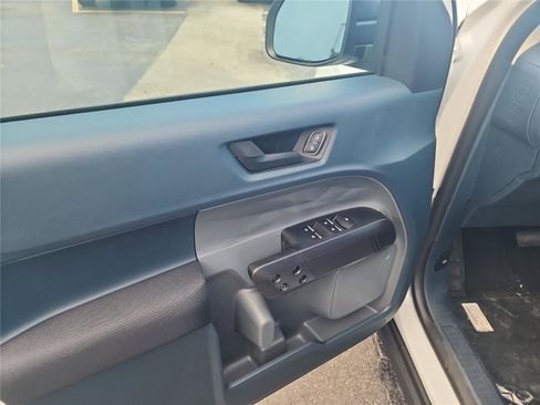 New 2026 Ford Maverick XL image 13