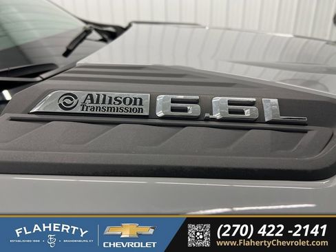 Used 2024 Chevrolet Silverado 2500 LTZ w/ LTZ Plus Package image 18