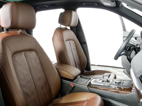 Used 2020 Audi Q5 2.0T Premium w/ Convenience Package image 21