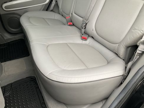 Used 2018 Kia Soul EV + w/ Sun & Fun Package image 39