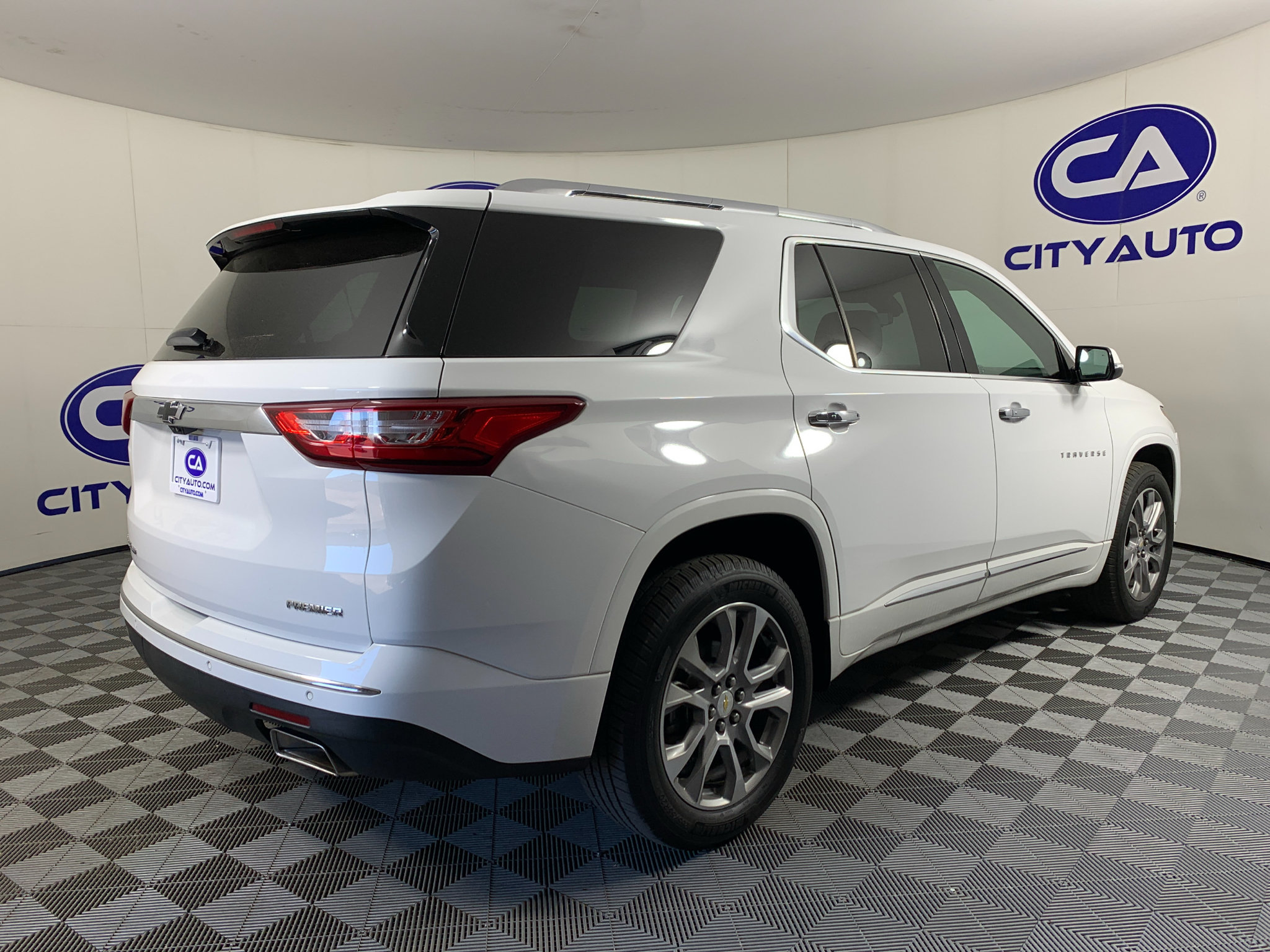 Used 2019 Chevrolet Traverse Premier AWD/4WD image 3