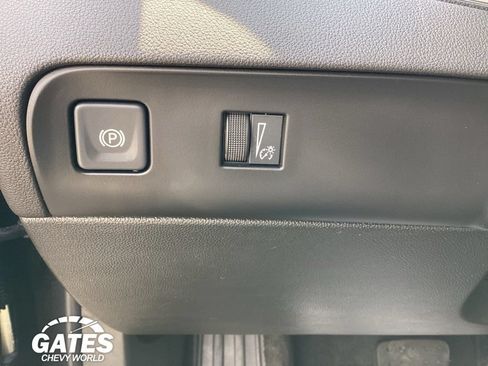 Used 2023 Buick Enclave Essence FWD image 24