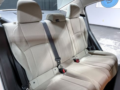 Used 2019 Subaru Impreza 2.0i w/ Eyesight image 17