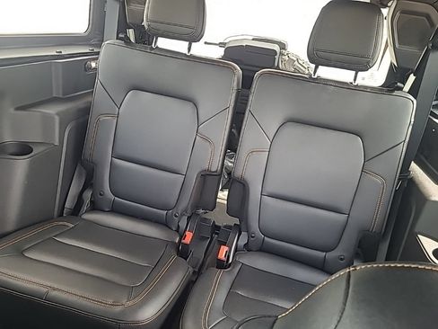 Used 2024 Ford Bronco Badlands AWD/4WD image 17