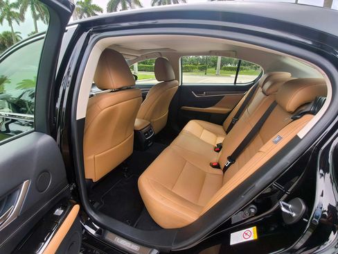 Used 2017 Lexus GS 350 w/ Preferred Accessory Package RWD image 13