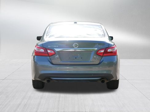 Certified 2017 Nissan Altima 2.5 SV FWD image 6