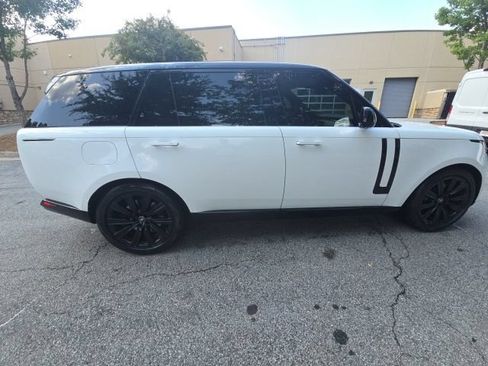 Used 2023 Land Rover Range Rover Long Wheelbase SE AWD/4WD image 9