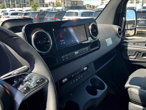 New 2025 Mercedes-Benz Sprinter 2500 image 7