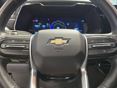 Used 2024 Chevrolet Colorado LT w/ LT Convenience Package II RWD image 14