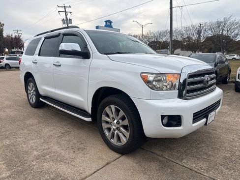 Used 2015 Toyota Sequoia Limited image 3