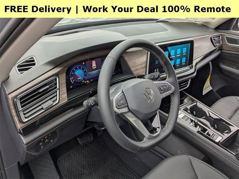 New 2025 Volkswagen Atlas SEL image 9