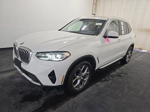 Used 2023 BMW X3 xDrive30i w/ Premium Essential Package AWD/4WD image 3